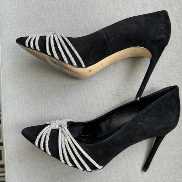 Vince Camuto Faine Black Velvet Pump with rhinestones Sz 11 - Picture 5 of 10